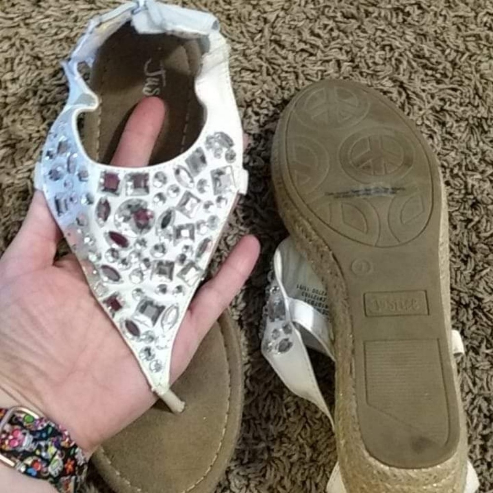 Justice sandals